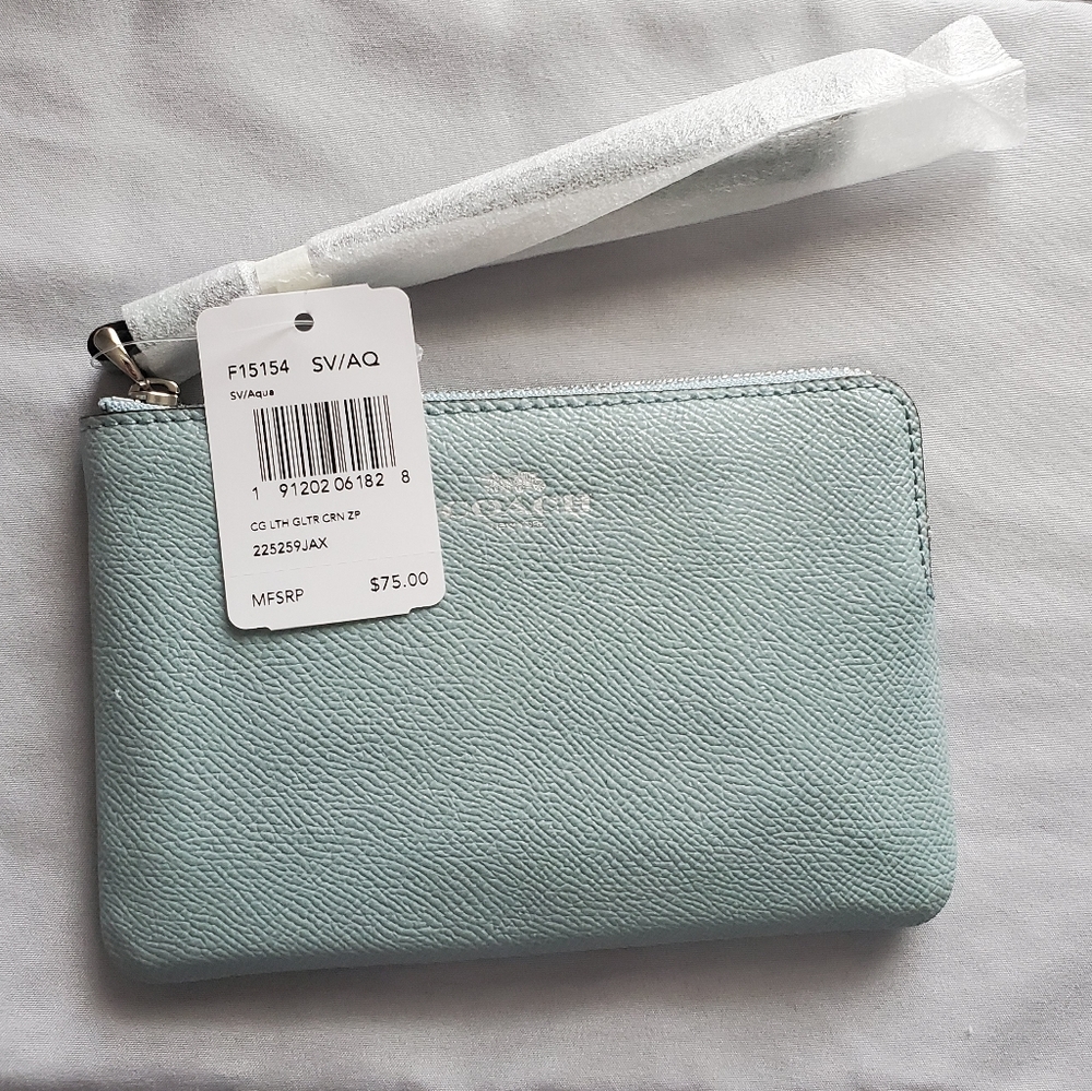 NWT Coach coin purse - Picture 2 of 5